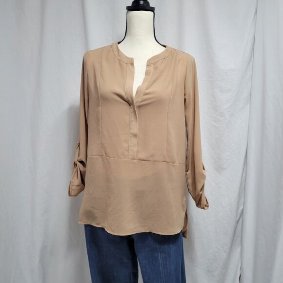 Jella Couture 3/4 sleeve button cuff sheer v-neck beige blouse, size S - Picture 1 of 6